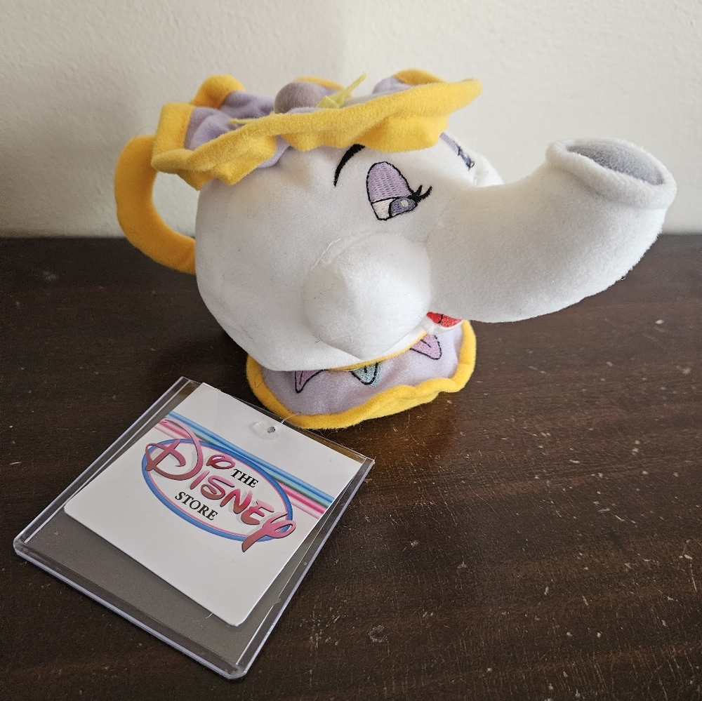 DISNEY STORE EXCLUSIVE BEAUTY & AND THE BEAST MRS. POTTS 6" BEAN BAG PLUSH TOY